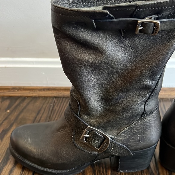 FRYE ENGINEER MOTO 7B Black/ Gold - Picture 9 of 14